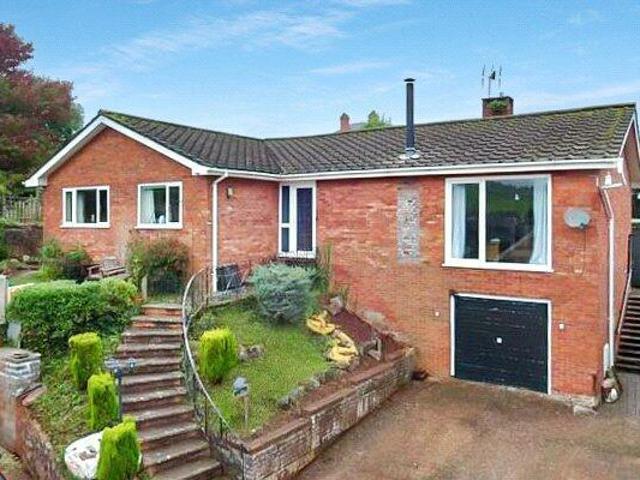 House for sale in Lambrook, Rumwell