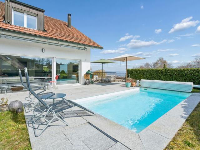 Einfamilienhaus kaufen in Küsnacht (ZH), Zürich
