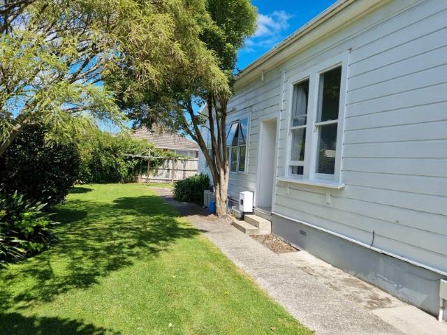 Apartment for rent in Days Bay, Wellington
