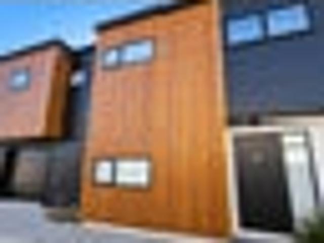 Townhouse for rent in Days Bay, Wellington
