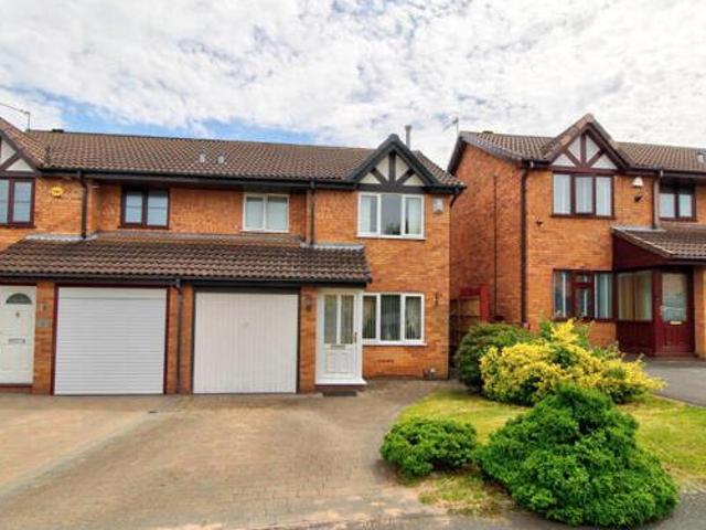 House for sale in Brierley Hill, West Midlands