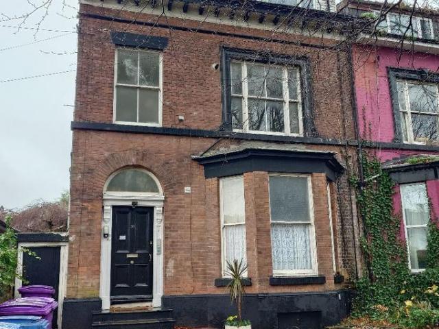 Apartment for rent in Stoneycroft, Calderstones