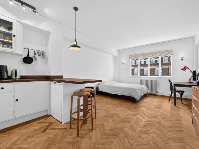 Studio for rent in Saint Pancras, Greater London
