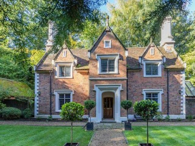 House for sale in Lyons, Greater London