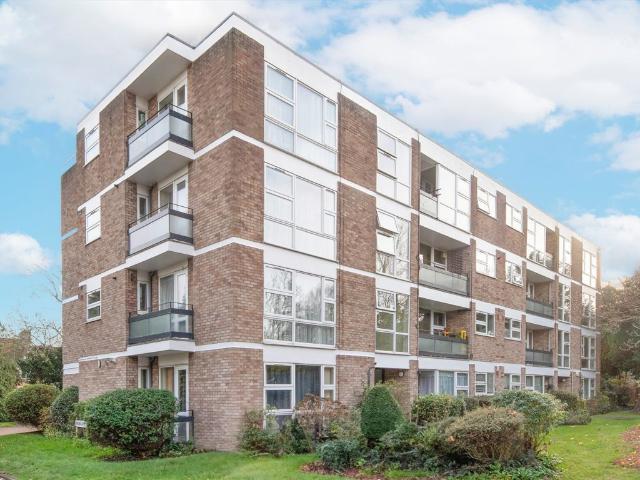Studio for rent in London Borough of Ealing, Perivale