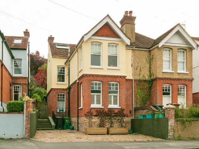 Apartment for rent in Guildford Park, Guildford