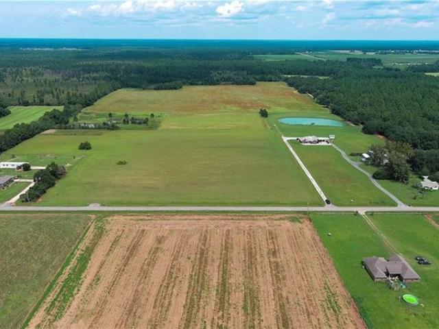 Land for sale in Elberta, Alabama