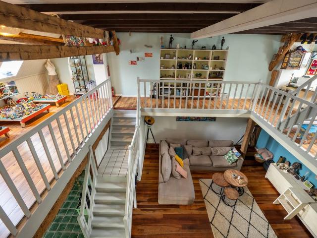 Woning te huur in Hensbroek, Noord Holland