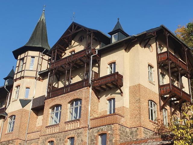 Dachgeschosswohnung mieten in Stadt Buckow, Buckow