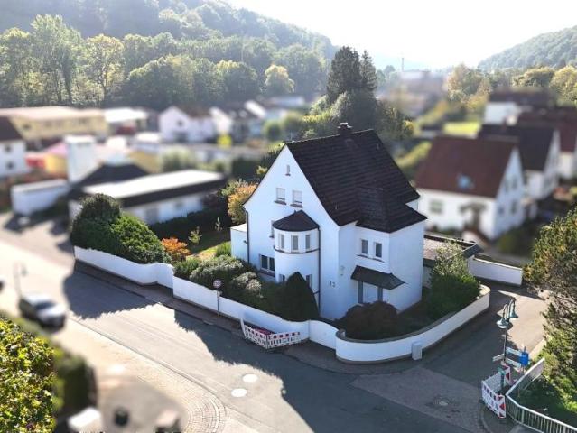 Villa kaufen in Thaleischweiler-Fröschen, Südwestpfalz