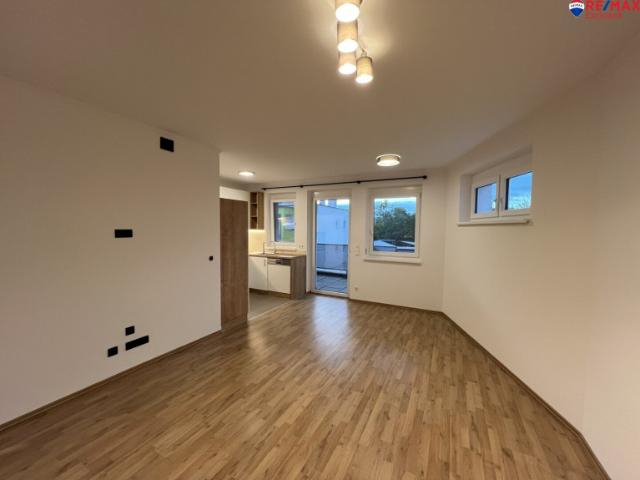 Dachgeschosswohnung mieten in Unterwaltersdorf