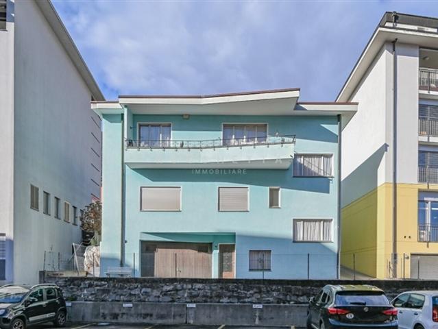 Einfamilienhaus kaufen in Minusio, Tessin