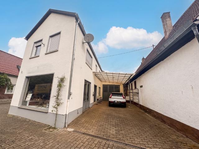 Haus kaufen in Wollmesheimer Höhe, Landau in der Pfalz