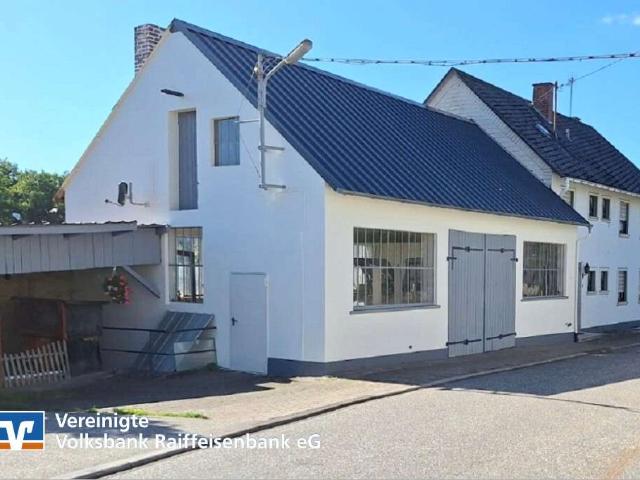 Haus kaufen in Dillendorf, Rhein-Hunsrück-Kreis