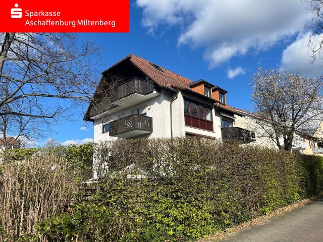 Dachgeschosswohnung kaufen in Aschaffenburg, Bayern