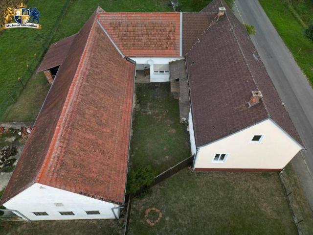 Haus kaufen in Heiligenkreuz, Niederösterreich
