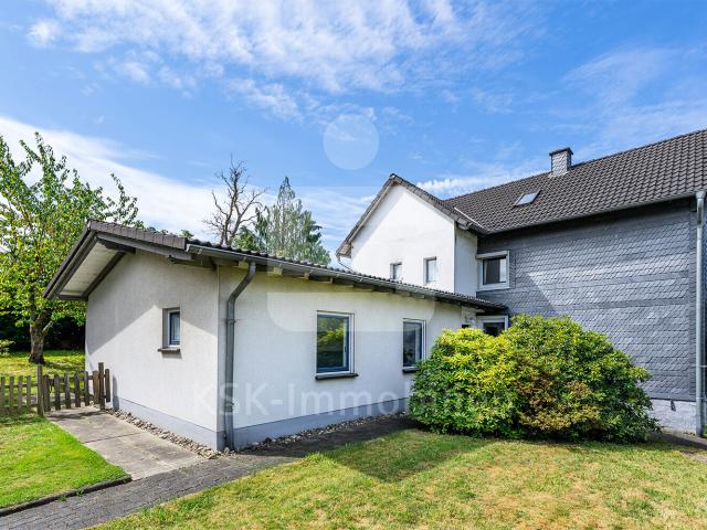 Villa kaufen in Wilkenroth, Waldbröl