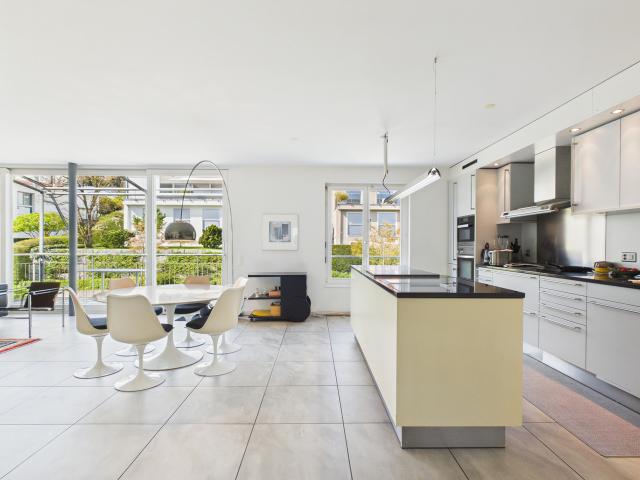Wohnung kaufen in Maur, Zürich