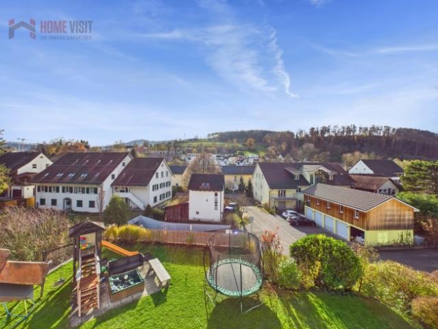 Wohnung kaufen in Ueken, Aargau