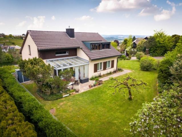 Einfamilienhaus kaufen in Dielsdorf, Zürich
