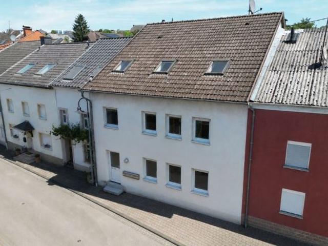 Haus kaufen in Wincheringen, Rheinland-Pfalz