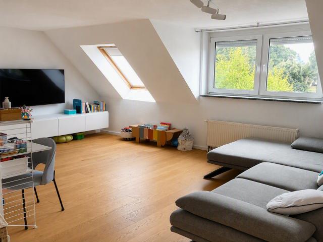 Dachgeschosswohnung kaufen in Herrenberg (Stadt), Herrenberg