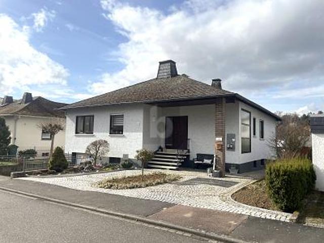Villa kaufen in Elz, Landkreis Limburg-Weilburg
