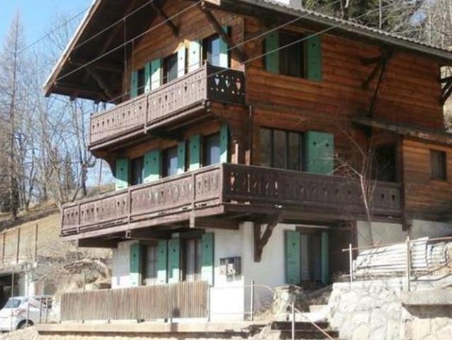 Haus kaufen in Ollon (VS), Waadt