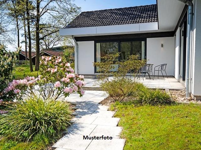 Villa kaufen in Burgscheidungen, Sachsen-Anhalt