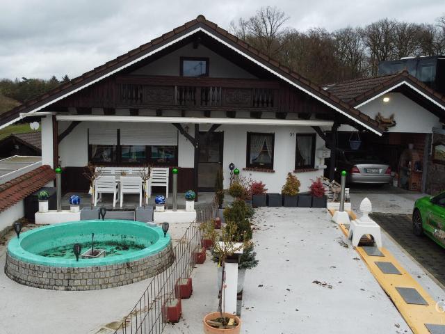 Mehrfamilienhaus kaufen in Gundelsheim, Baden-Württemberg