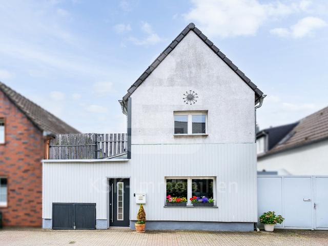 Villa kaufen in Chorweiler, Köln