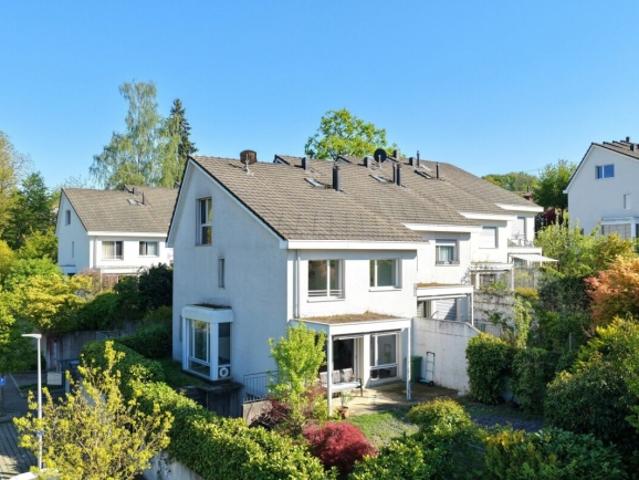 Reihenfamilienhaus mieten in Oberwil (BL), Basel-Landschaft