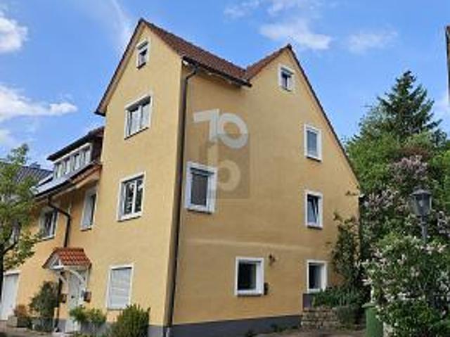 Haus kaufen in Sachsenheim, Sport- und Schulzentrum