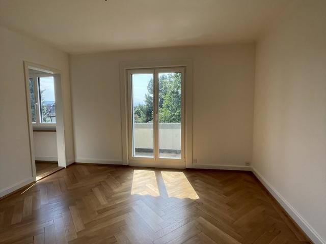 Immobilie kaufen in Einigen, Zürich