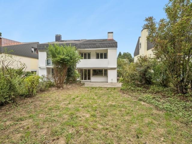 Einfamilienhaus kaufen in Schönenberg, Bottmingen