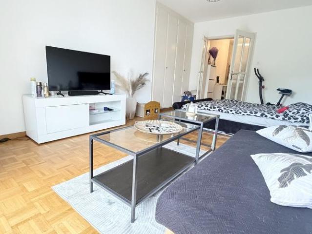 Wohnung kaufen in Prilly, Waadt