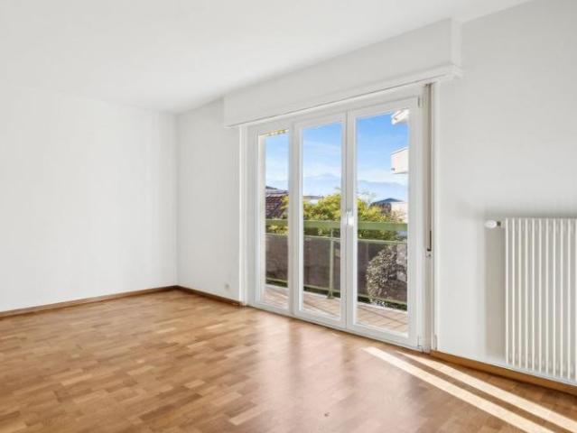 Wohnung kaufen in Pully, Waadt