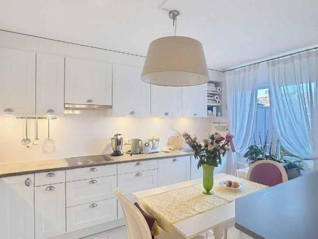 Wohnung kaufen in Longirod, Waadt