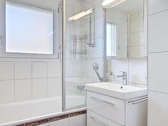 Wohnung kaufen in Roche (VD), Waadt
