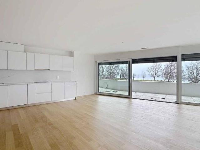 Wohnung kaufen in Rolle, Waadt