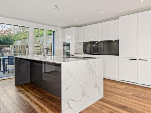 Wohnung kaufen in Herrliberg, Zürich