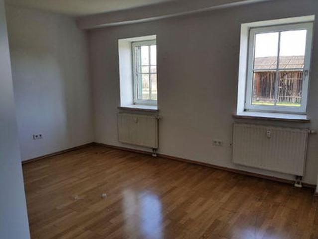 Etagenwohnung mieten in Burgau
