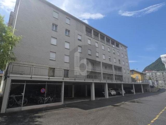 Wohnung kaufen in Losone, Tessin