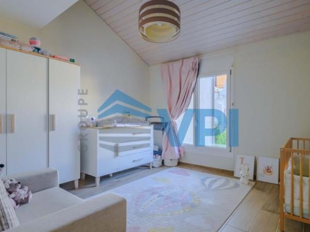 Wohnung kaufen in Eysins, Waadt
