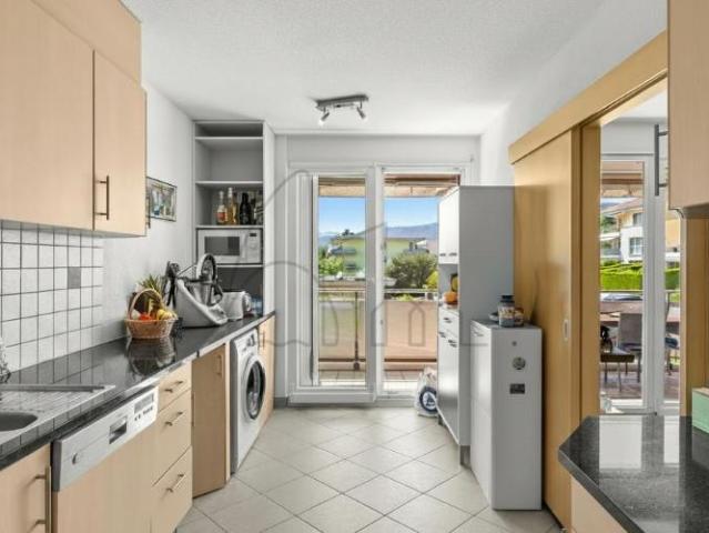 Wohnung kaufen in Rolle, Waadt