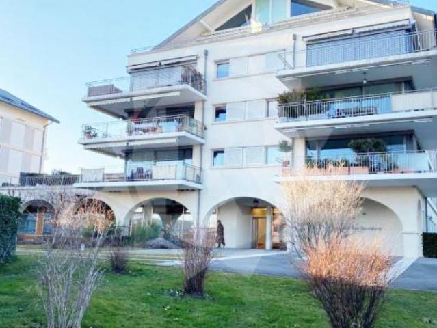 Wohnung kaufen in Coppet, Waadt