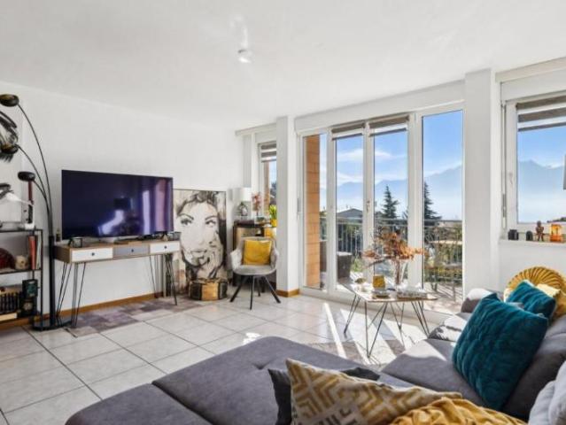 Wohnung kaufen in Territet, Montreux