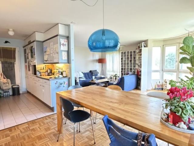 Wohnung kaufen in Belmont-sur-Lausanne, Waadt