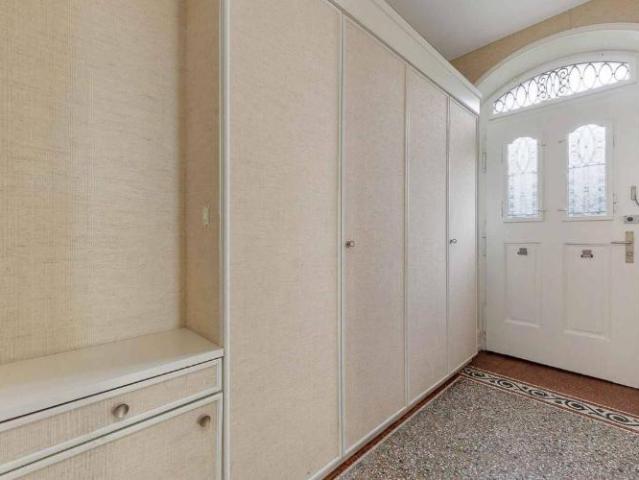 Wohnung kaufen in Pully, Waadt