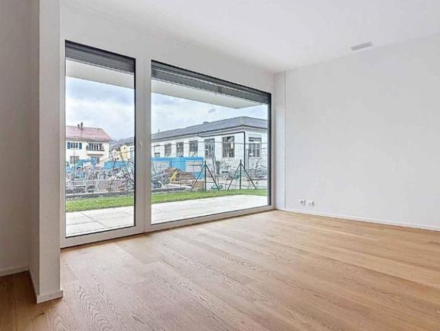 Wohnung kaufen in Rolle, Waadt